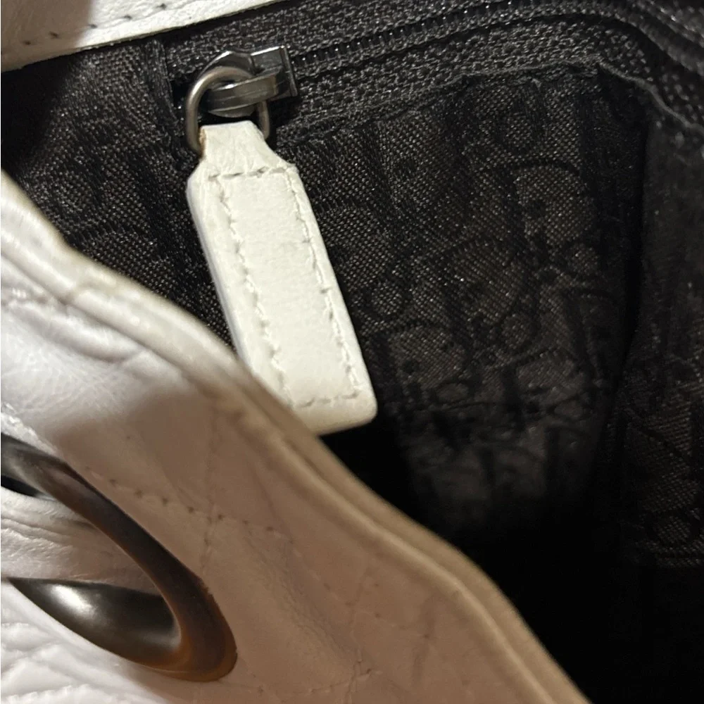 Christian Dior Quilted Single Flap Shoulder Bag – Vintage 2003, Made in Italy - Picture 9 of 16